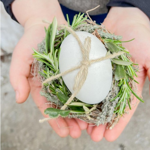Osternest "Happy Easter" weißes Ei
